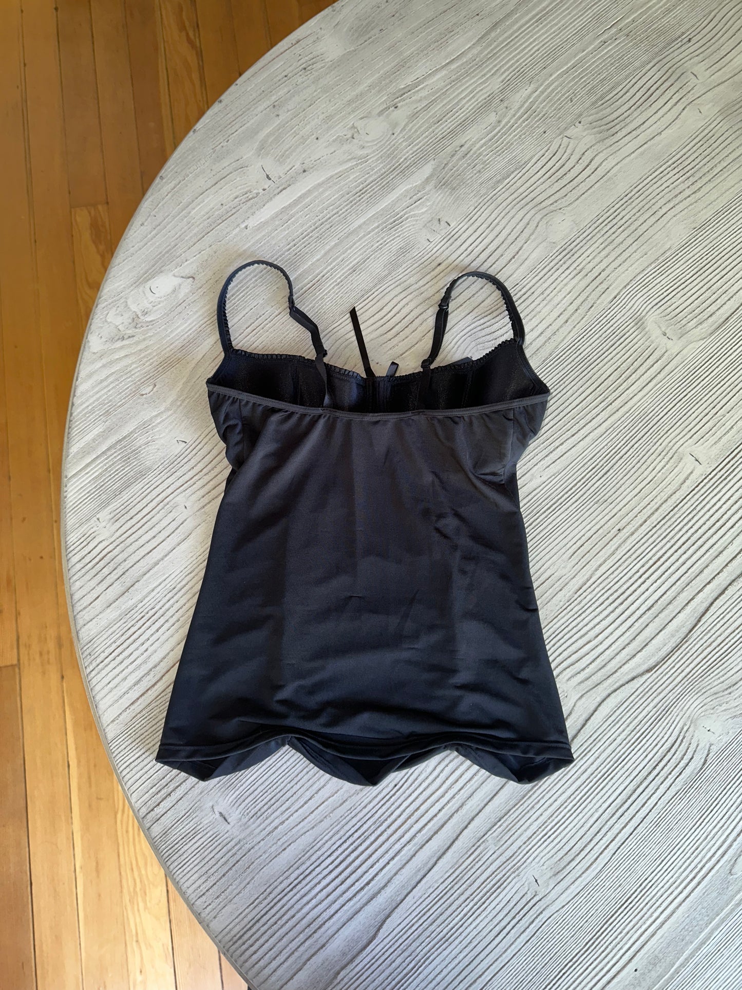 Pinterest famous cami bra top from Victoria’s Secret!🖤💕🎀(S)