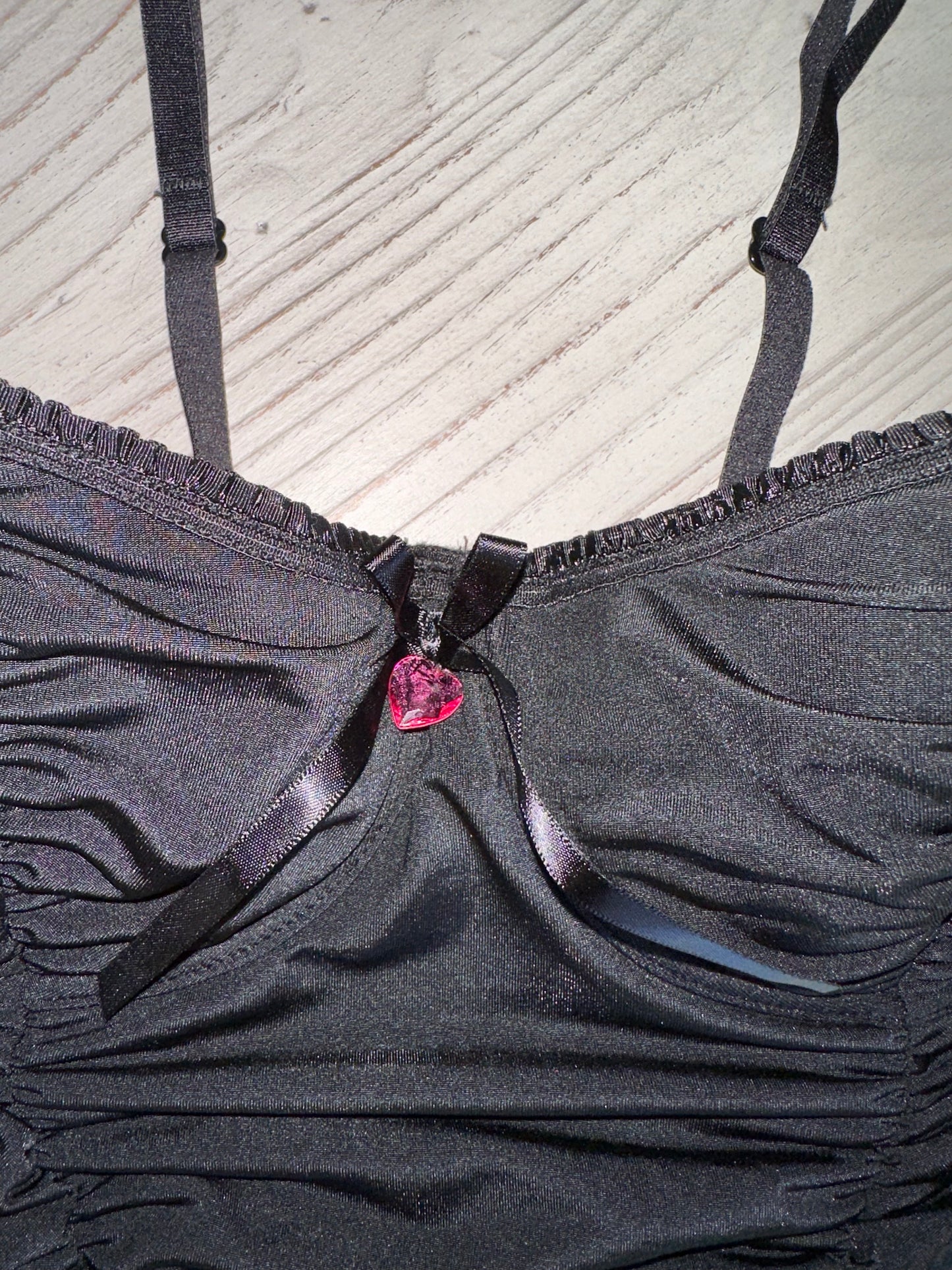 Pinterest famous cami bra top from Victoria’s Secret!🖤💕🎀(S)